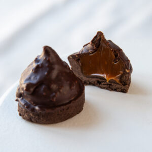 Crocante de chocolate, dulce de leche, crema de mani